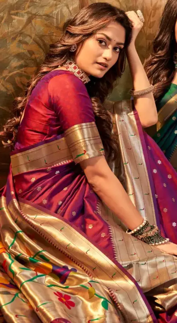 Magenta_Silk_Traditional_Saree_for_Women