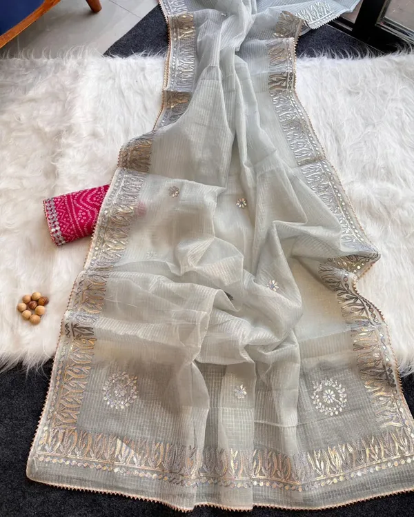 Grey_Organza_Embroidered_Saree_With_Blouse_Piece_For_Women