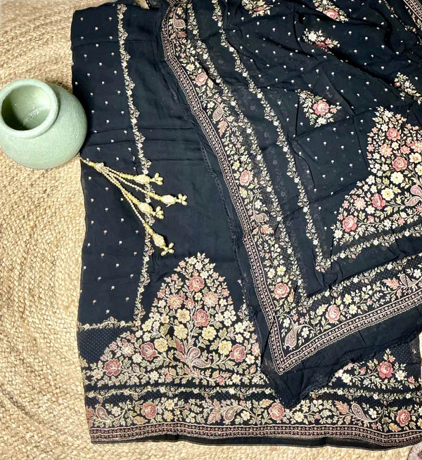 Black_Premium_Cotton_Saree_For_Women