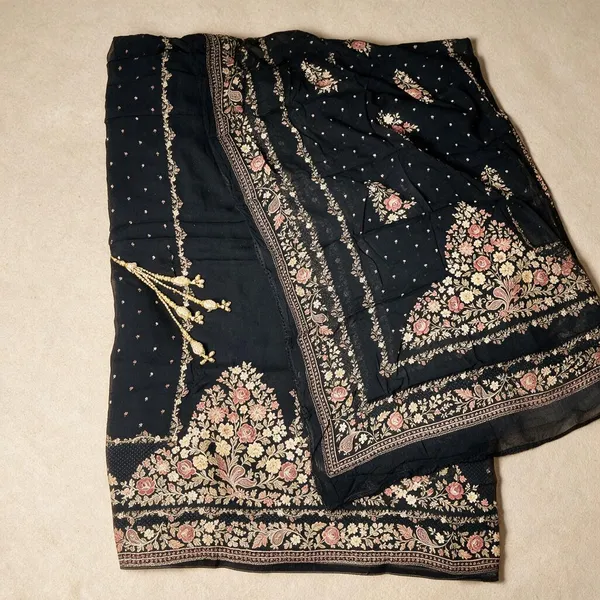 Black_Premium_Cotton_Saree_For_Women