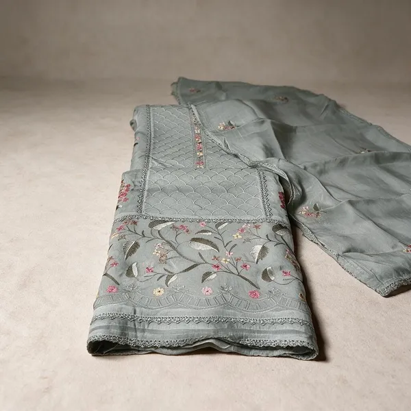 Grey_Premium_Cotton_Saree_For_Women