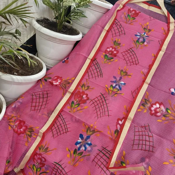 Pink_Floral_Print_Unstiched_Suit_Set_For_Women