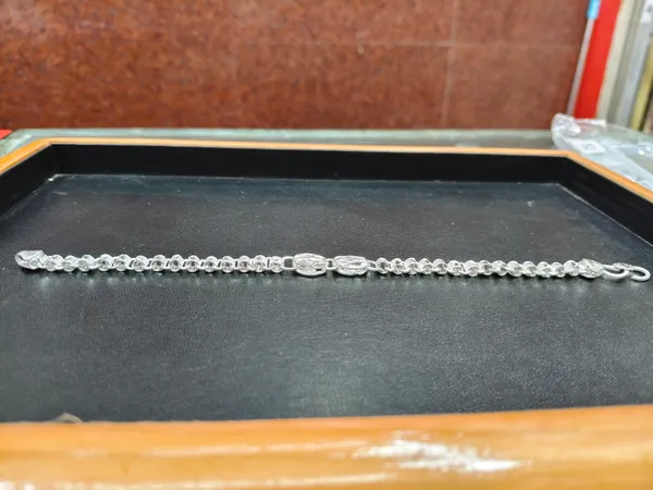 Silver_Tone_Bead_Link_Chain_Bracelet_For_Women