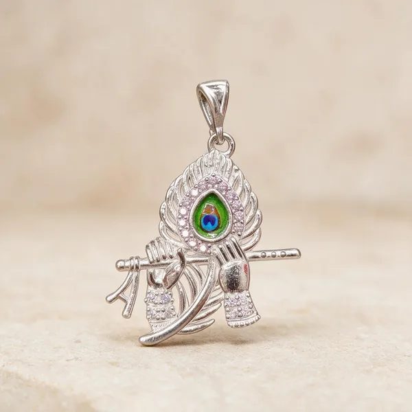 Silver_Peacock_Feather_Pendant_For_Women