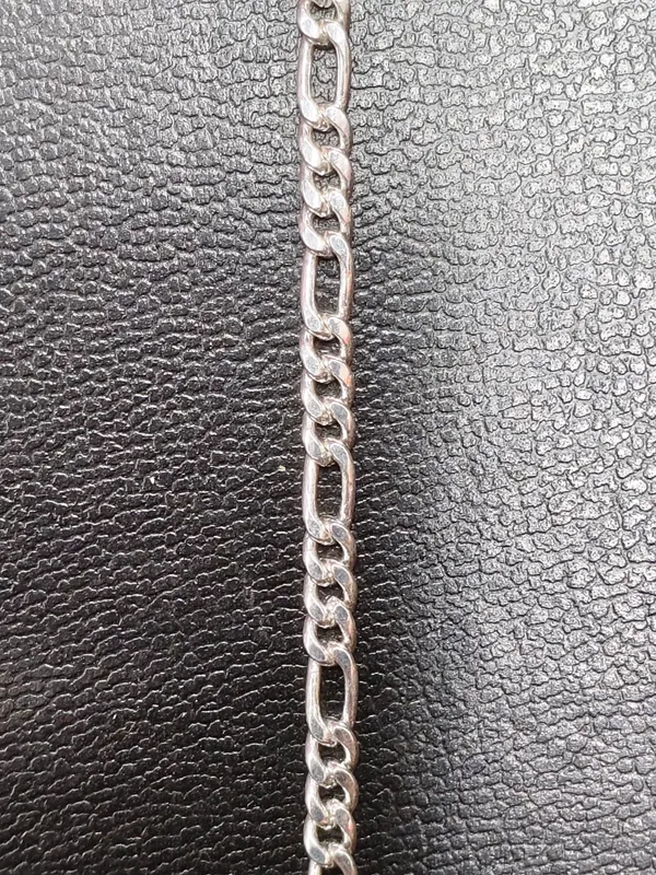 Silver_Oval_Link_Chain_Necklace_For_Unisex