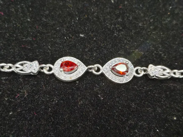 Silver_Red_Teardrop_Stone_Link_Bracelet_For_Women