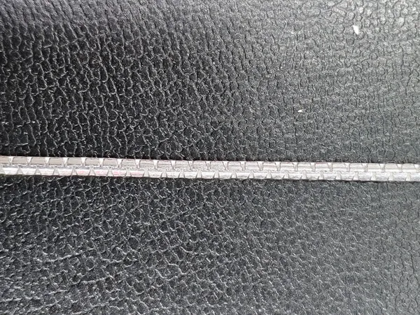 Silver_Textured_Link_Chain_Necklace_For_Women