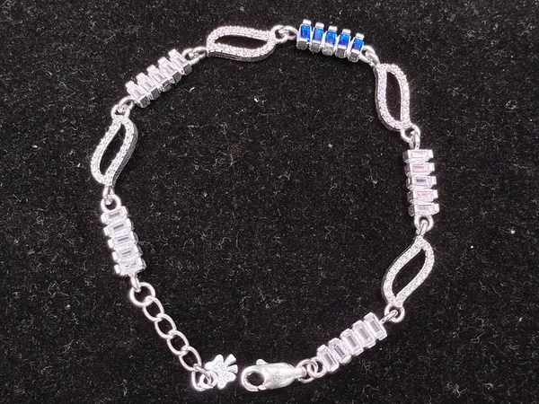 Silver_Tone_Blue_Beaded_Link_Bracelet_For_Women