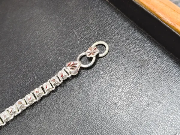 Silver_Tone_Bead_Link_Chain_Bracelet_For_Women