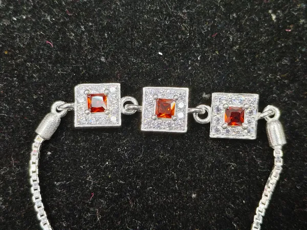 Silver_Tone_Red_Stone_Square_Link_Chain_Bracelet_For_Women