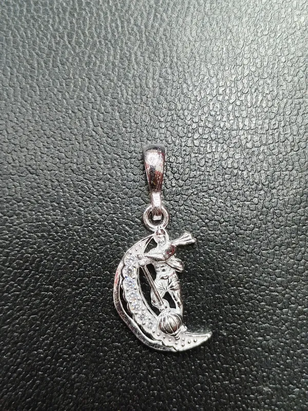 Silver_Basketball_Player_Crescent_Stone_Pendant_For_Unisex
