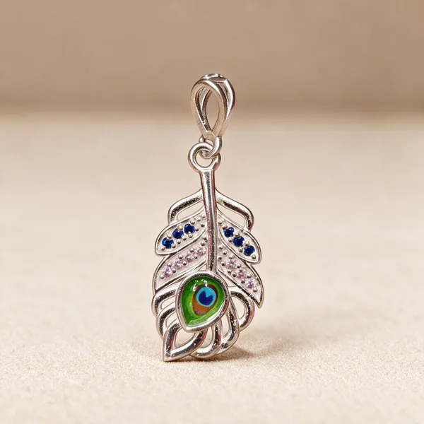 Silver_Peacock_Feather_Stone_Pendant_For_Women