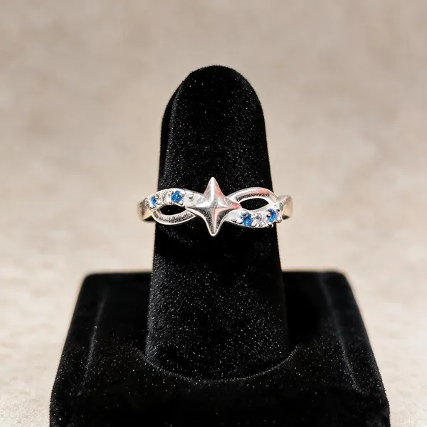 Silver_Blue_Stone_Star_Motif_Ring_For_Women