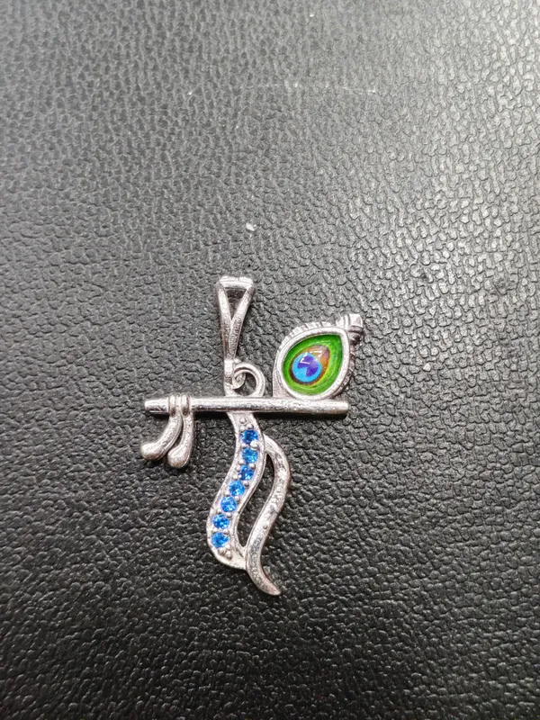 Silver_Krishna_Flute_Peacock_Pendant_For_Women
