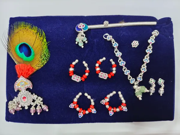 Silver_Multicolour_Floral_Bead_Traditional_Jewellery_Set_For_Women
