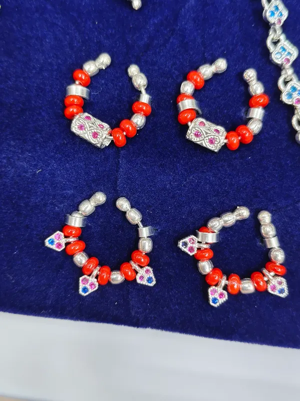 Silver_Multicolour_Floral_Bead_Traditional_Jewellery_Set_For_Women