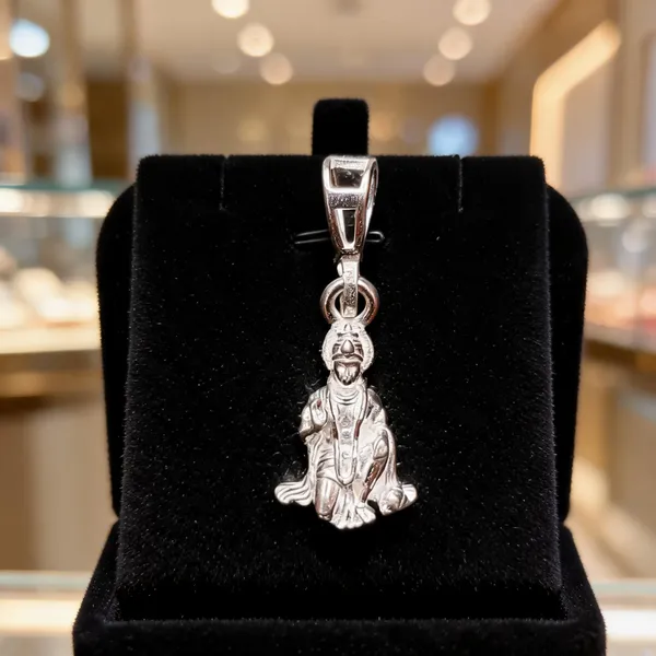 Silver_Hanuman_Devotional_Pendant_For_Unisex