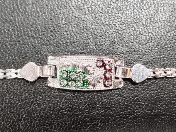 Silver_Tone_Green_And_Red_Stone_Bracelet