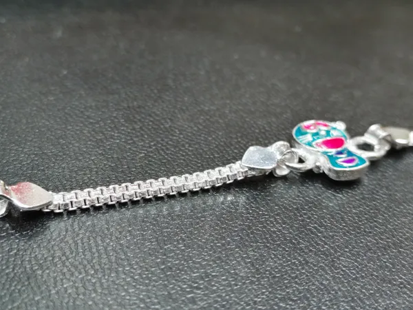 Silver_Tone_Doraemon_Enamel_Charm_Bracelet_For_Unisex