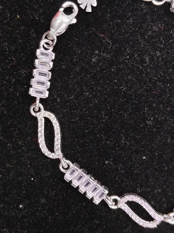 Silver_Tone_Blue_Beaded_Link_Bracelet_For_Women
