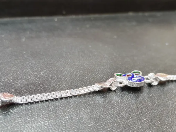 Silver_Teddy_Bear_Enamel_Charm_Bracelet_For_Women
