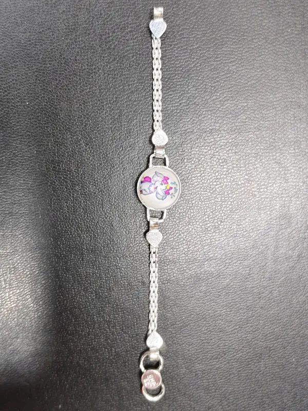 Silver_Tone_Elephant_Motif_Chain_Bracelet_For_Women