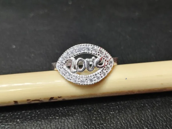 Silver_Love_Oval_Stone_Statement_Ring_For_Women