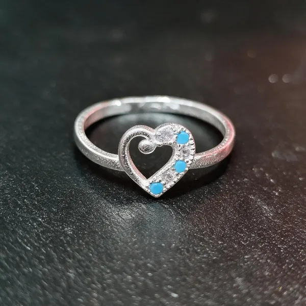 Silver_Blue_Stone_Heart_Motif_Ring_For_Women