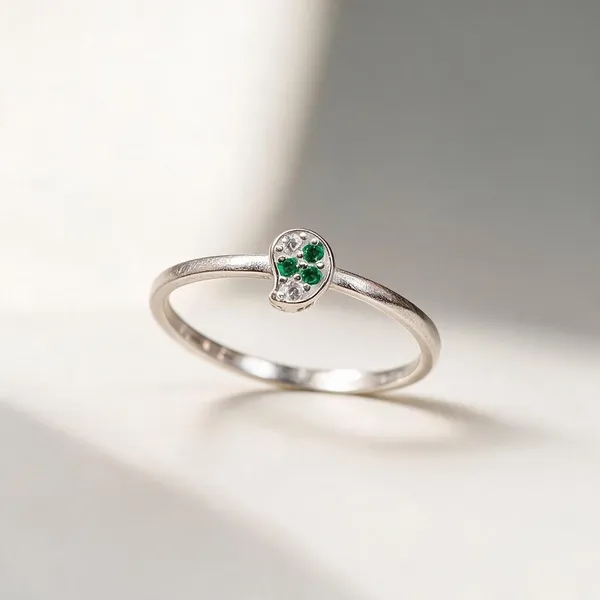 Silver_Green_Stone_Floral_Ring_For_Unisex