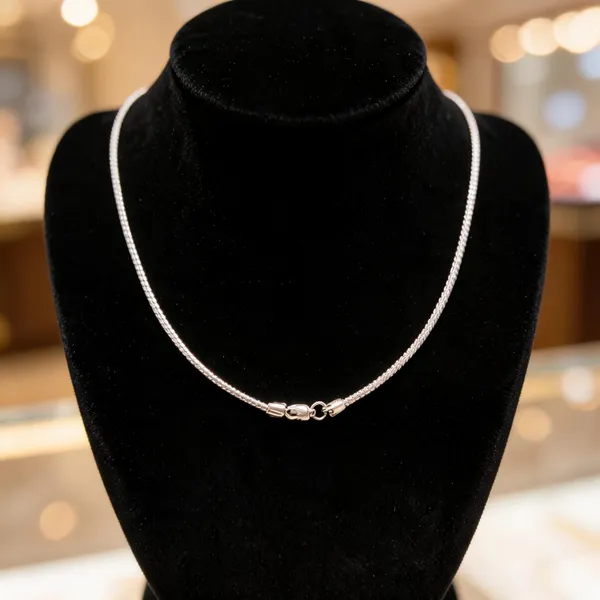 Silver_Textured_Link_Chain_Necklace_For_Women
