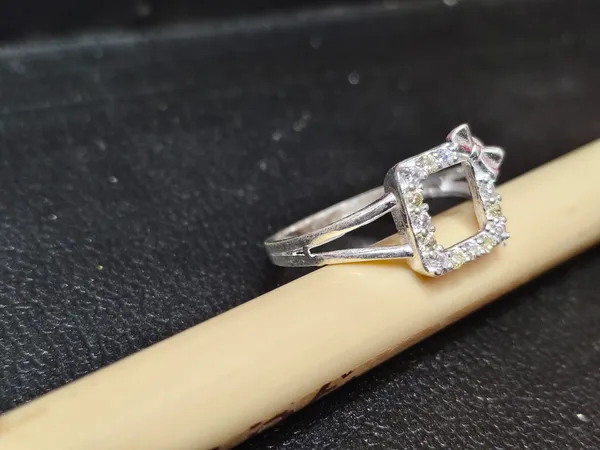 Silver_Square_Bow_Stone_Ring_For_Women
