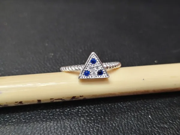 Silver_Triangle_Blue_Stone_Ring_For_Women