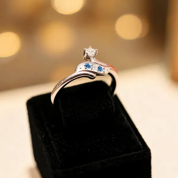 Silver_Tone_Blue_Stone_Dolphin_Ring_For_Women