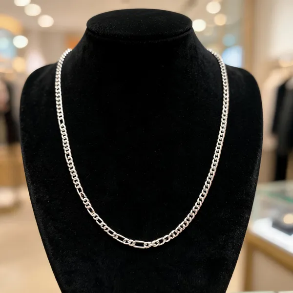 Silver_Oval_Link_Chain_Necklace_For_Unisex