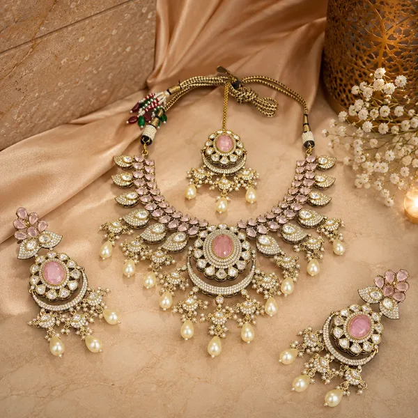 Kundan_Polki_Chand_Bali_Leaf_Tassel_Necklace_Earring_Tikka_Set