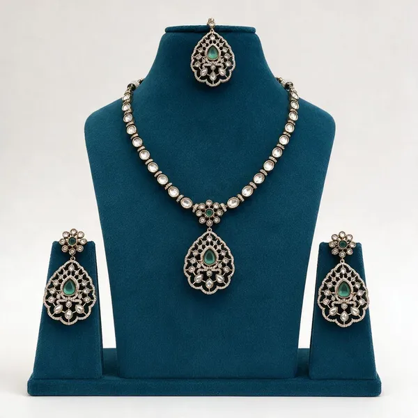 Kundan_Polki_Cz_Jali_Teardrop_Pendant_Necklace_Set_With_Maang_Tikka_|_Mehendi_Gold