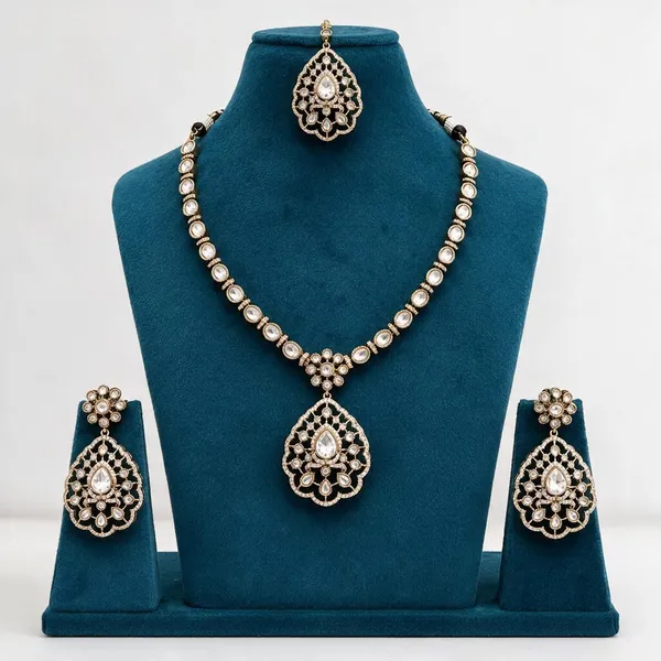 Kundan_Polki_Cz_Jali_Teardrop_Pendant_Necklace_Set_With_Maang_Tikka_|_Mehendi_Gold