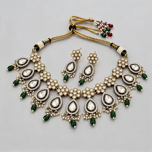 Kundan_Polki_Teardrop_Floral_Drop_Necklace_Set
