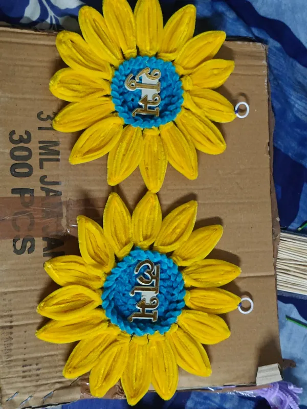 Sunflower_Decorative_Set_Of_2_Wall_Hangings