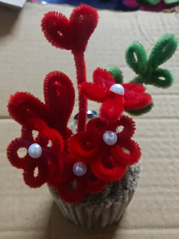 Pipe_Cleaner_Floral_Handmade_Flower_Pot_Decoration