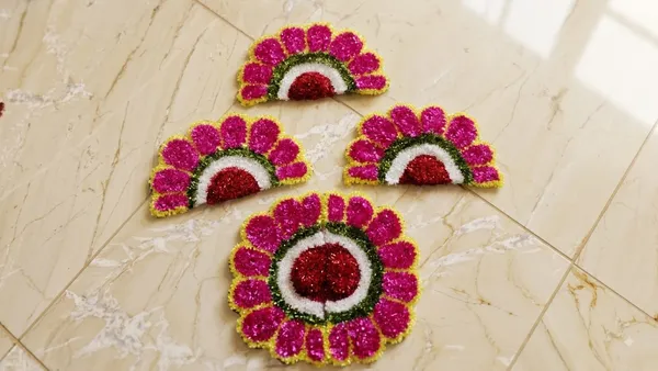 Glitter_Traditional_Floral_Rangoli_Set