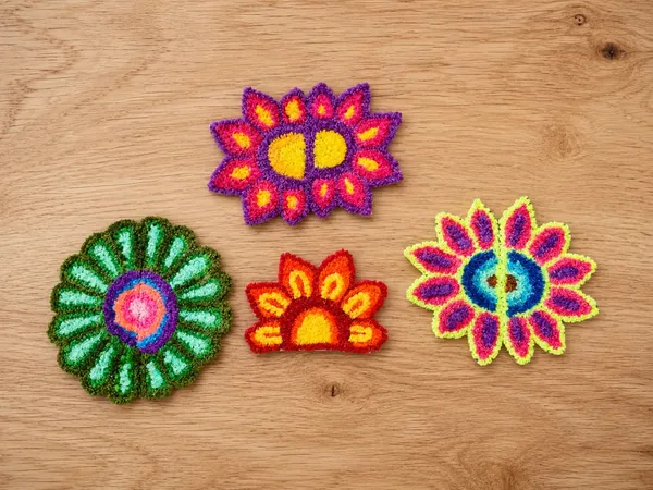 Woolen_Festive_Embroidered_Decorative_Motif_Pack_Of_4