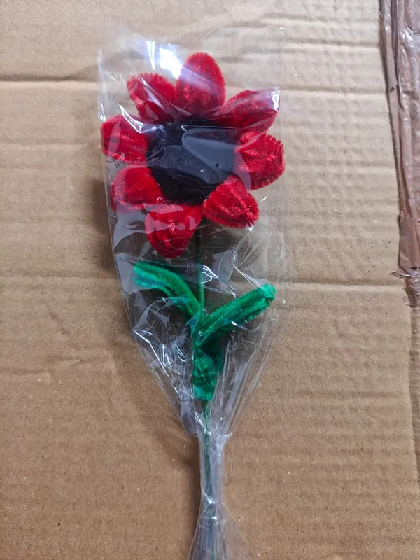 Fabric_Decorative_Red_Flower_Stem