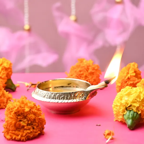 Brass_Kuber_Diya_For_Daily_Puja_2_Inch