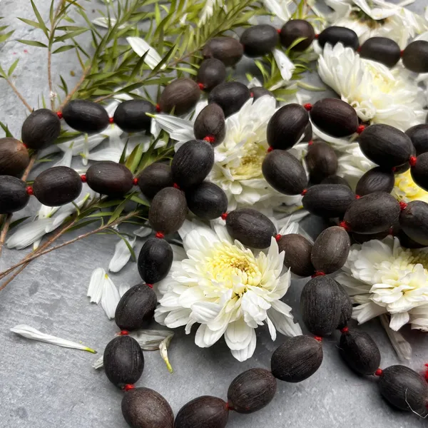 Lotus_Seed_Kamal_Gatta_Mala_108_Beads_For_Lakshmi_Puja