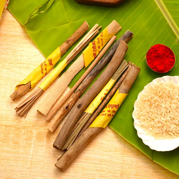 Navgrah_Sacred_9_Planet_Wood_Havan_Samidha_-_Pack_Of_2