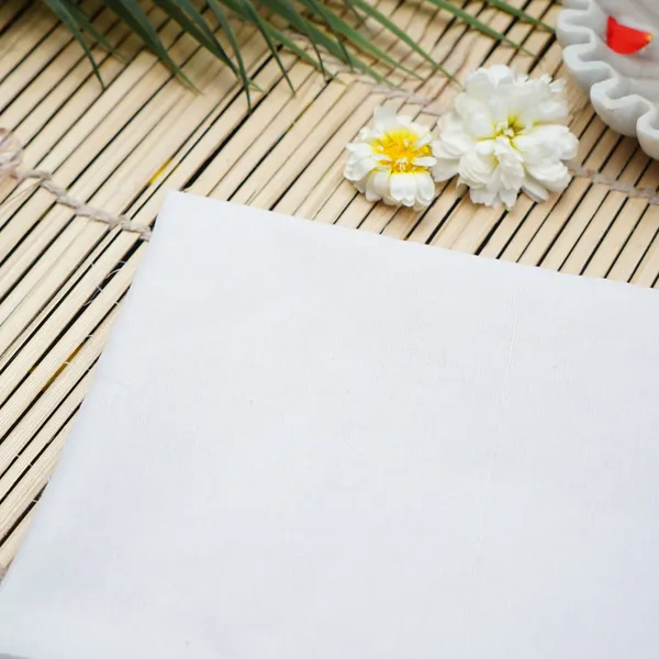 White_Fabric_Pooja_Vastra_Aasan_1.25_Metre_-_Pack_Of_2
