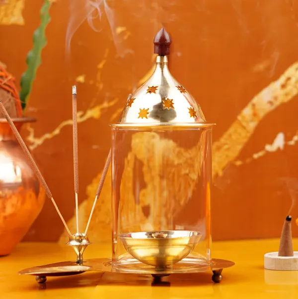 Brass_Glass_Akhand_Diya_With_Agarbatti_Stand_7.5_Inch