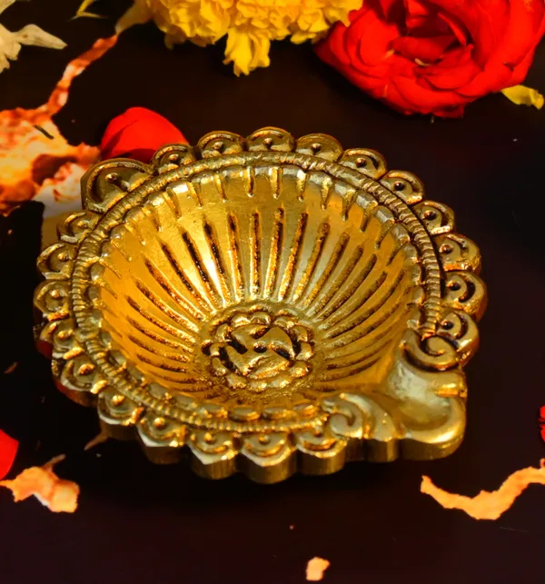 Silver-Plated_Metal_Decorative_Diya_Gift_Set