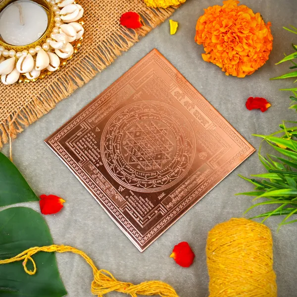 Copper_Shri_Yantra_4X4_Inch_For_Puja_&_Vastu